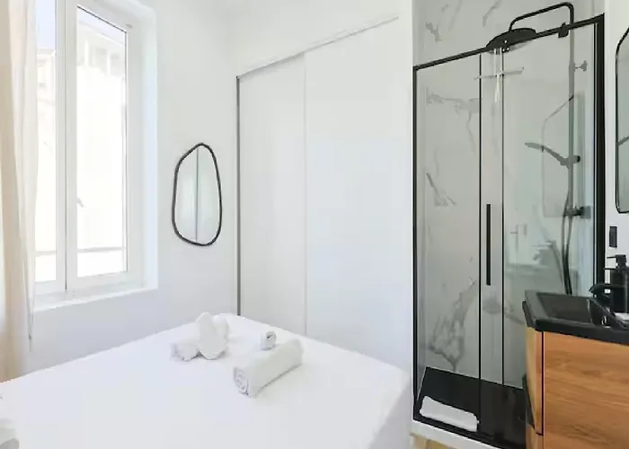 Splendide Neuf Au Port De Daire Nice