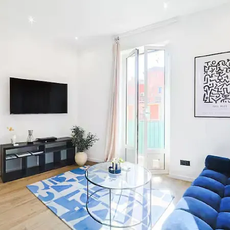 Splendide Neuf Au Port De Nice