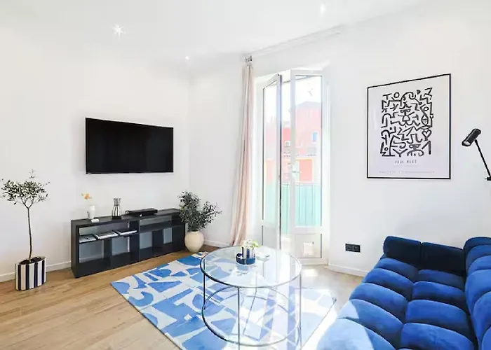 Splendide Neuf Au Port De Nizza